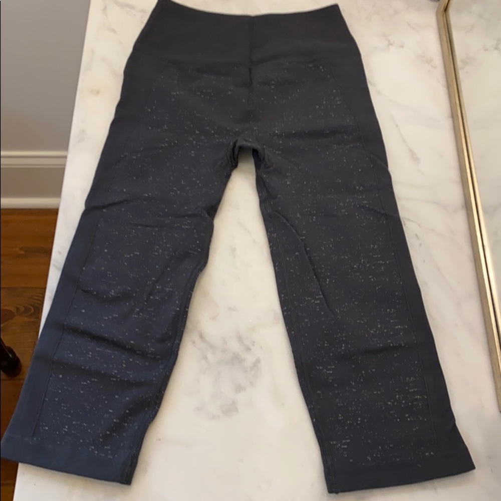 Lululemon crops